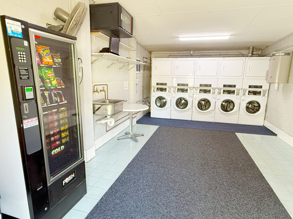 Guest-24-7-Laundry-Vending-Machine